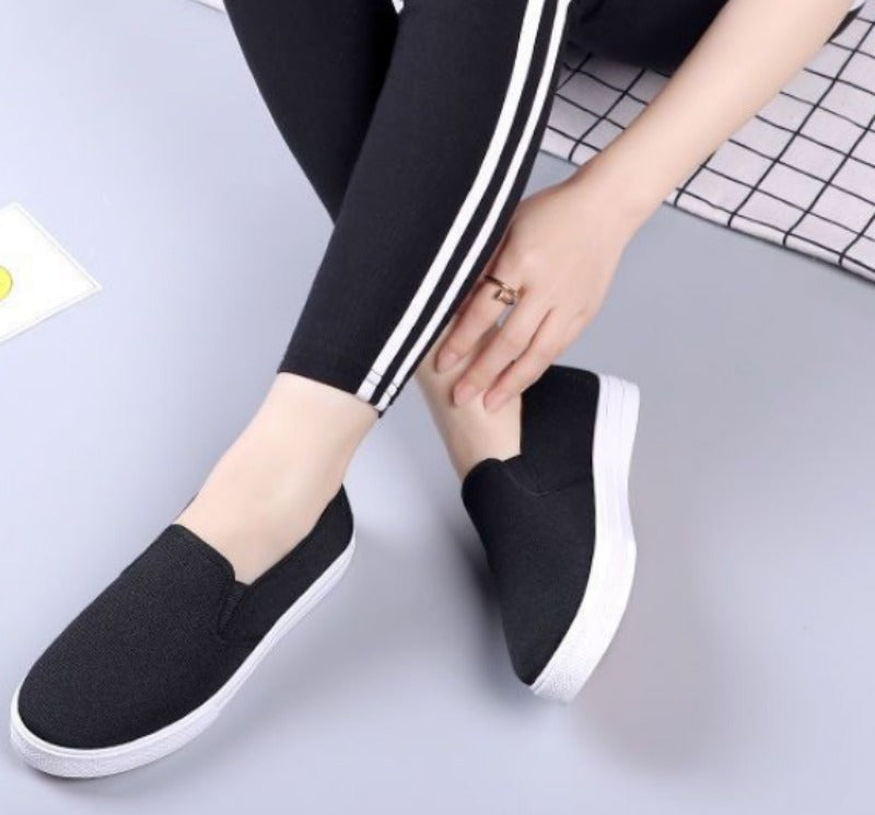 Unisex Lightweight Breathable Non-Slip Canvas Shoes